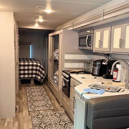 Private Cozy R/V , For Your Enjoyment Tamiami Εξωτερικό φωτογραφία
